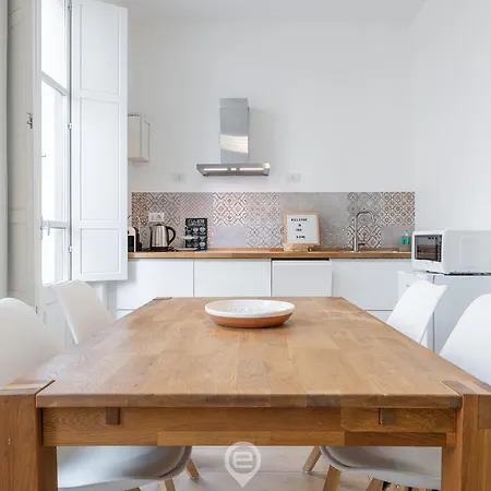 Apartment White Dream